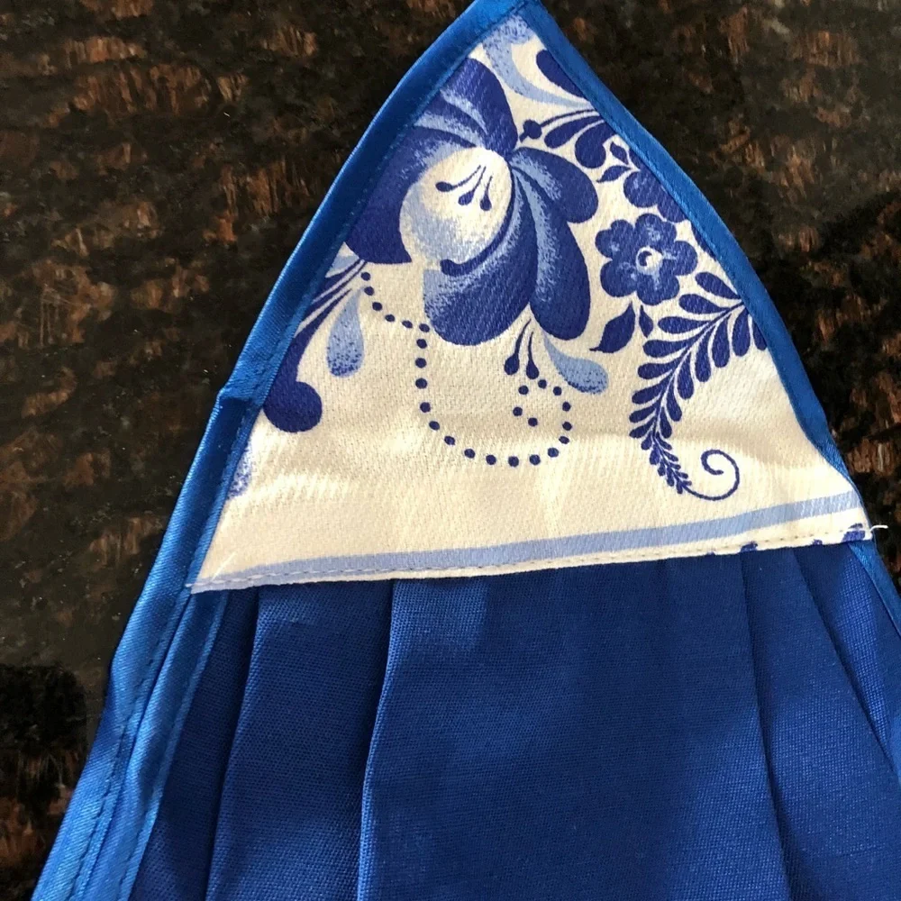 NWOT. Kitchen towel